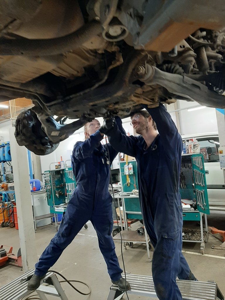 toyota-3.jpg