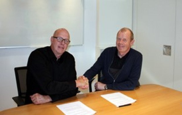 FMA og VM skrifa undir samstarfssamning um samnýtingu á orlofshúsum félaganna.