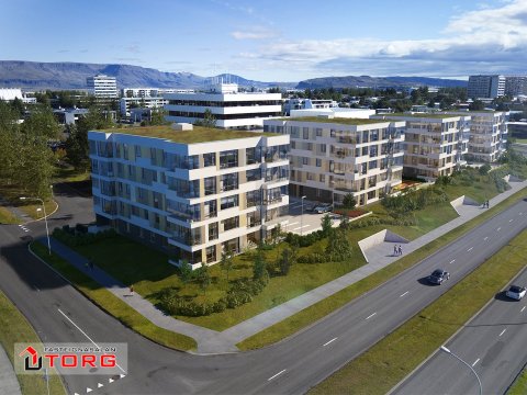 Páskaleiga frá Skírdegi er laus í Jaðarleiti 2 ef einhver getur nýtt það.